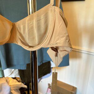 SKIMS 36DD unlined balconette bra